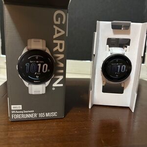 NEW IN BOX: Garmin Forerunner 165 Music GPS Running Smartwatch
